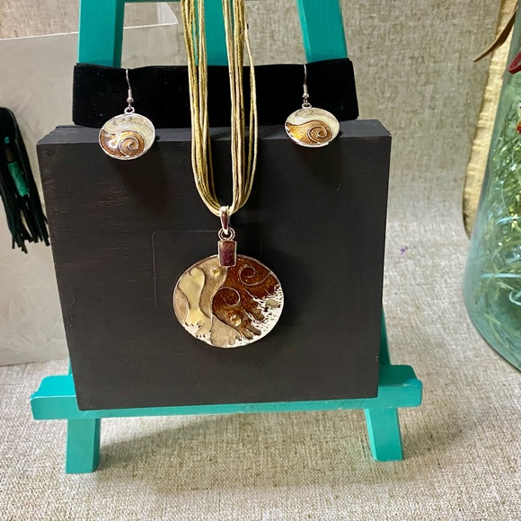 Source Unknown Jewelry - 🦋New fancy necklace and earrings🦋#COLLAR